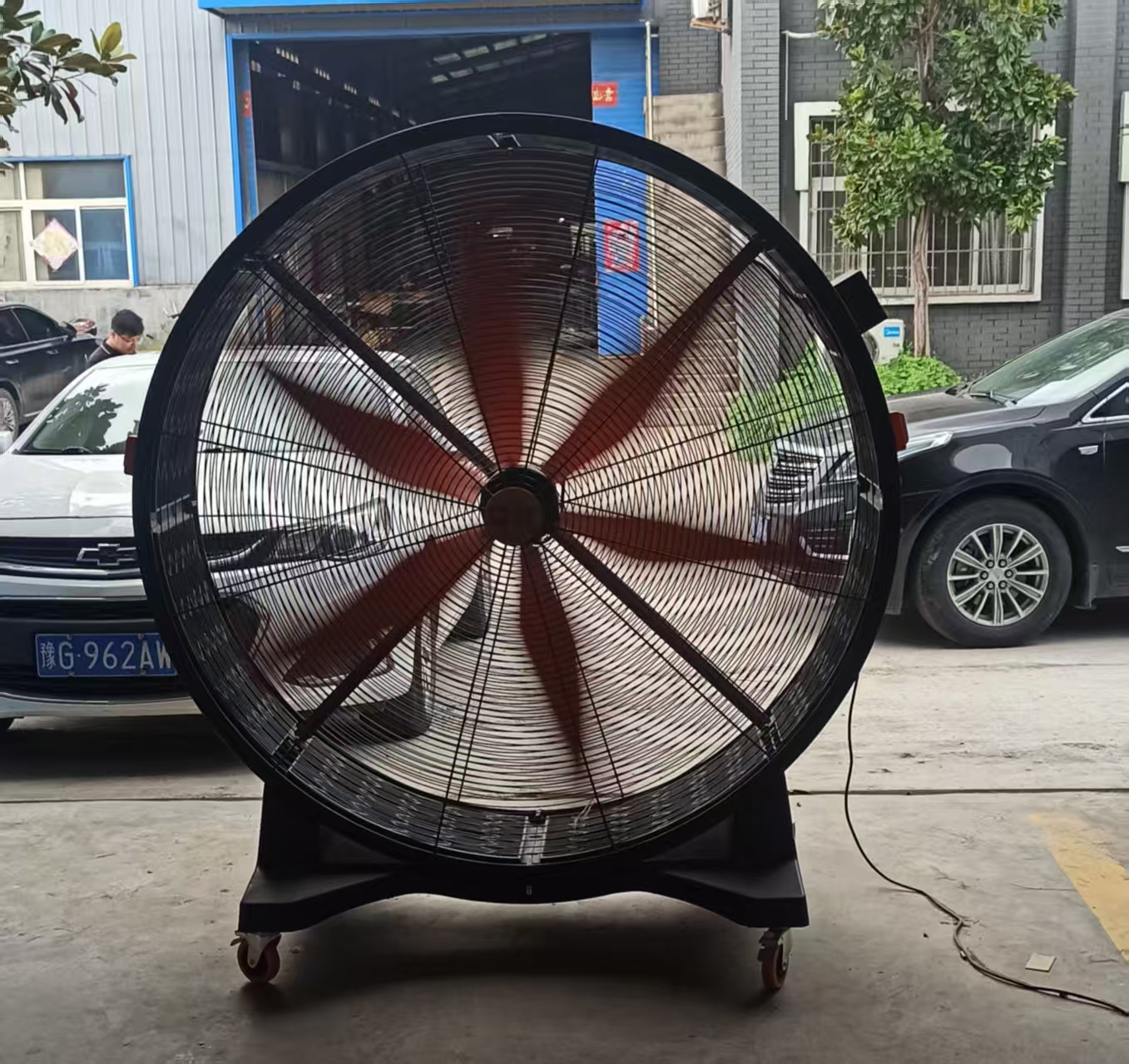 戰(zhàn)高溫，送清涼